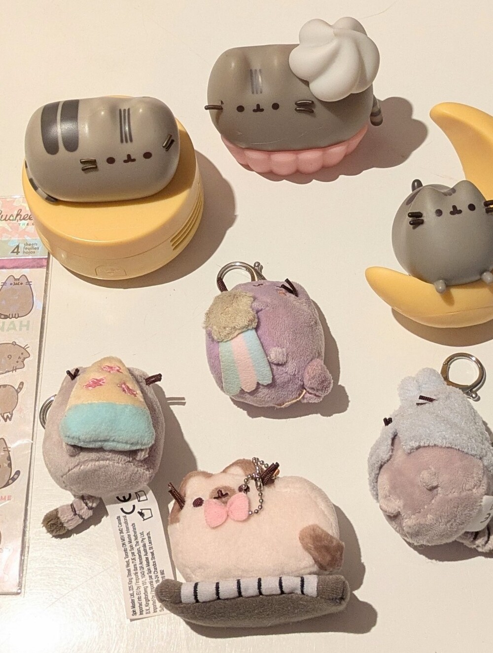Pusheen Lot, Vacuum Key Chains & More UNUSED Great Gifts